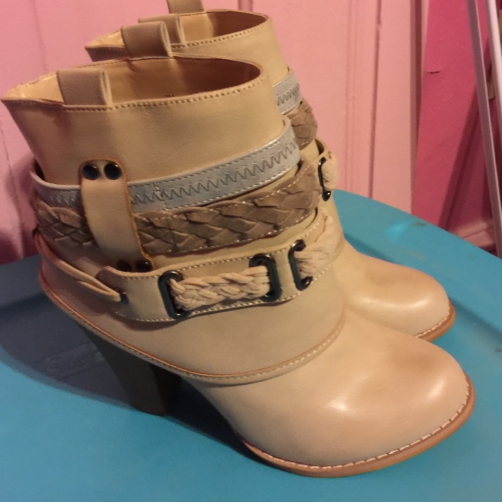 Dolce by Mojo Moxy Brigade Western Neutral Braided Boho Heeled Ankle Boots